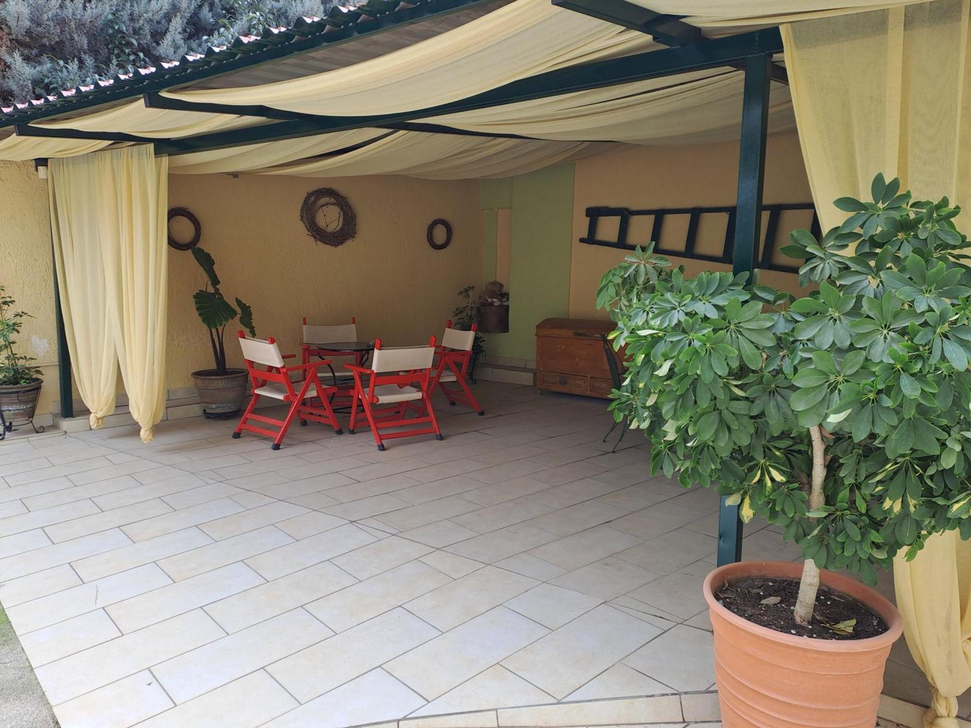Vicky'S Place,Near Athens Airport Koropion Exterior photo